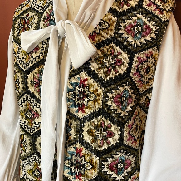 Moroccan Ikat Embroidered Open Vest - Picture 5 of 11